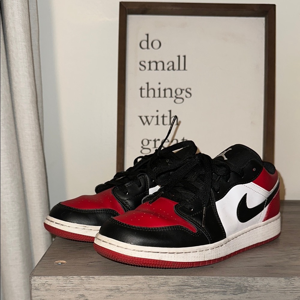 Jordan 1 Low Bred Toe